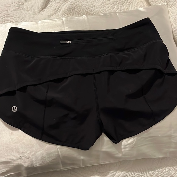 lulu size 6 2.5 lowrise - Picture 1 of 4